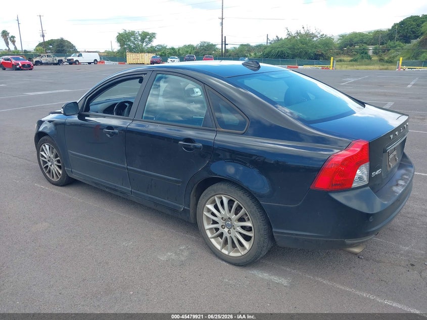 2011 Volvo S40 VIN YV1672MSXB2536260 IAAI salvage auction — NORMAL WEAR, Clear (Hawaii), sold $275 on 2026-07-28 (photo 3)
