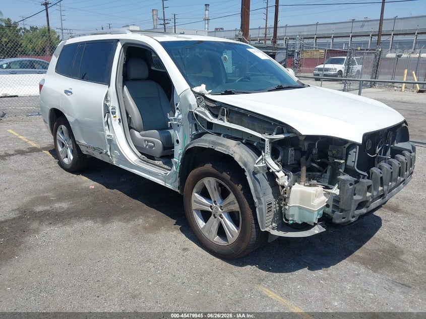 2010 Toyota Highlander VIN 5TDYK3EH3AS004779 IAAI salvage auction — RIGHT FRONT, Salvage (California), sold $900 on 2026-07-14 (photo 1)