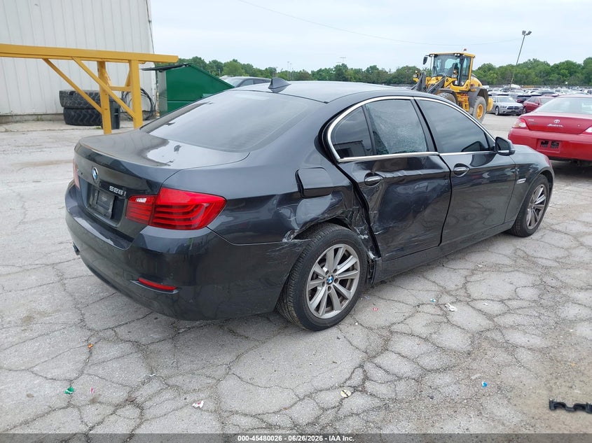 2015 BMW 5er VIN WBA5A7C52FD624707 IAAI salvage auction — RIGHT SIDE, Salvage (Illinois), sold $4,200 on 2026-08-25 (photo 4)