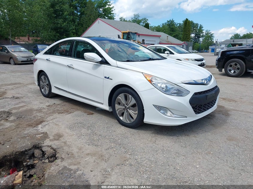 2013 Hyundai Sonata hybrid VIN KMHEC4A45DA068506 IAAI salvage auction — NORMAL WEAR, Original (Maine), sold $400 on 2026-07-06 (photo 1)