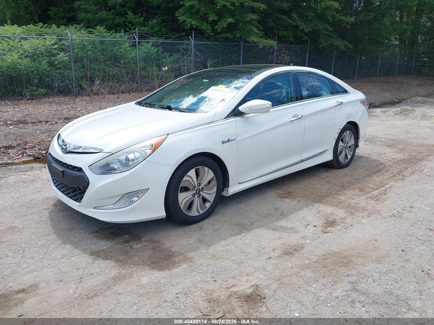 2013 Hyundai Sonata hybrid VIN KMHEC4A45DA068506 IAAI salvage auction — NORMAL WEAR, Original (Maine), sold $400 on 2026-07-06 (photo 2)