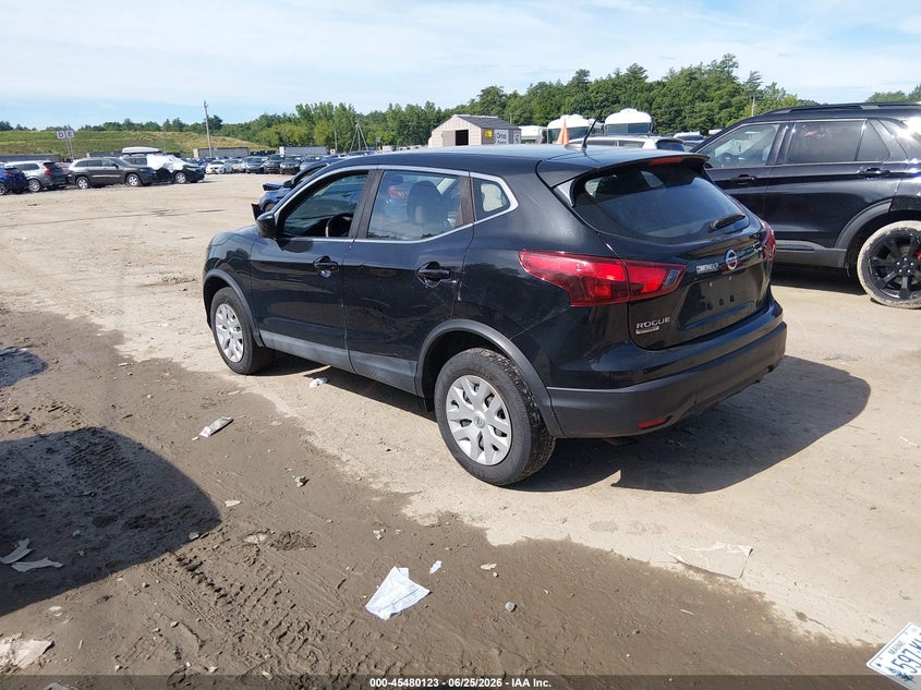 2017 Nissan Rogue VIN JN1BJ1CR2HW109447 IAAI salvage auction — NORMAL WEAR, Original (New Hampshire), sold $875 on 2026-07-29 (photo 3)