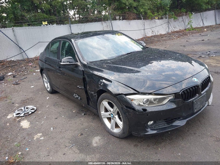 2013 BMW 3er VIN WBA3B5G51DNS01594 IAAI salvage auction — RIGHT FRONT, Mv-907A (New York), sold $2,700 on 2026-07-21 (photo 1)
