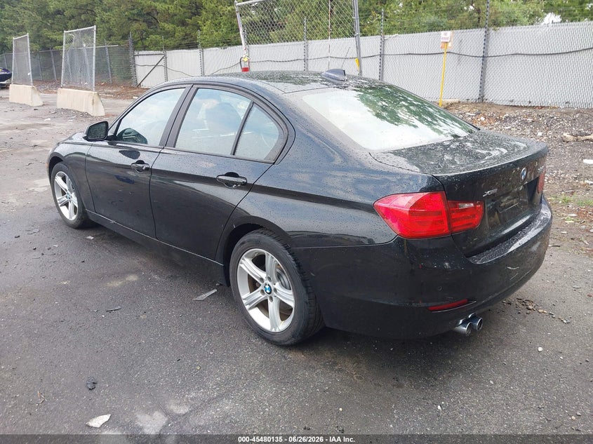 2013 BMW 3er VIN WBA3B5G51DNS01594 IAAI salvage auction — RIGHT FRONT, Mv-907A (New York), sold $2,700 on 2026-07-21 (photo 3)