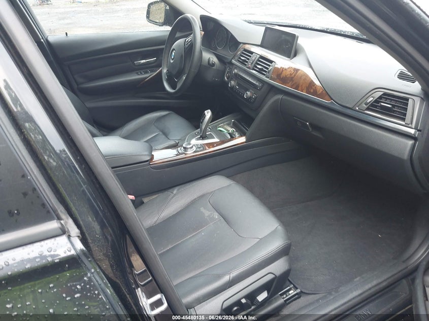 2013 BMW 3er VIN WBA3B5G51DNS01594 IAAI salvage auction — RIGHT FRONT, Mv-907A (New York), sold $2,700 on 2026-07-21 (photo 5)