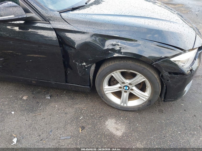 2013 BMW 3er VIN WBA3B5G51DNS01594 IAAI salvage auction — RIGHT FRONT, Mv-907A (New York), sold $2,700 on 2026-07-21 (photo 6)