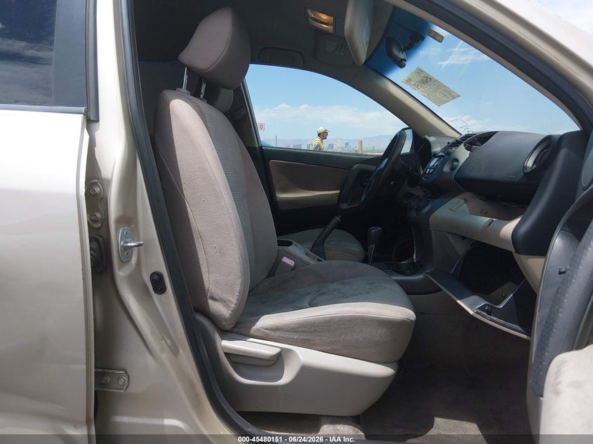 2006 Toyota Rav 4 VIN JTMZD33V566016611 IAAI salvage auction — NORMAL WEAR, Clear (Nevada), sold $875 on 2026-07-31 (photo 5)