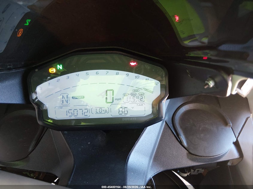 2015 Ducati Panigale VIN ZDM14BUW9FB025063 IAAI salvage auction — SIDE, Salvage (Utah), sold $2,700 on 2026-07-16 (photo 7)