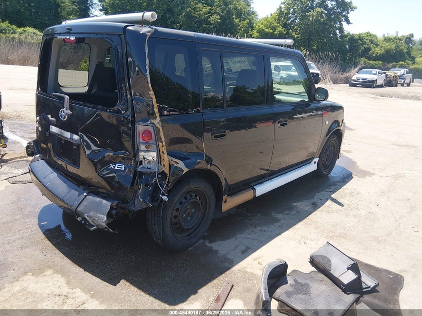 2006 Scion Xb VIN JTLKT324864097634 IAAI salvage auction — REAR END, Salvage - Greater Than 75% (Maryland), sold $300 on 2026-07-23 (photo 4)