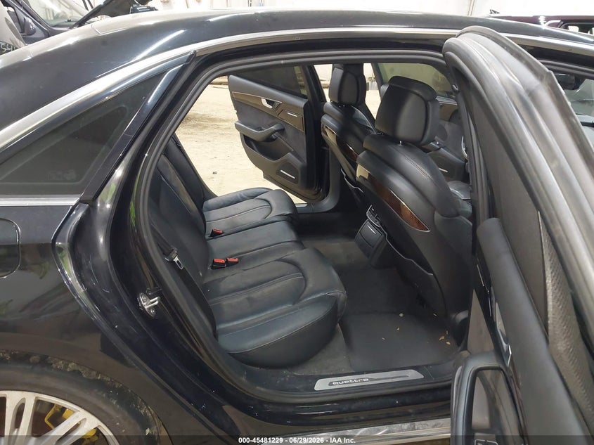 2015 Audi A8 VIN WAU3GAFD5FN040897 IAAI salvage auction — RIGHT FRONT, Salvage (Pennsylvania), sold $4,100 on 2026-07-31 (photo 8)