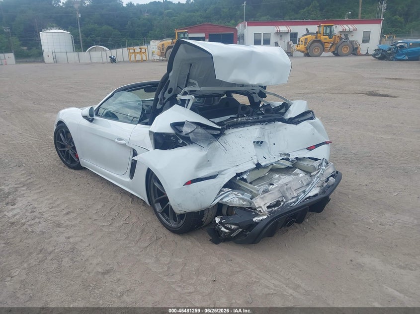 2021 Porsche 718 spyder VIN WP0CC2A8XMS240333 IAAI salvage auction — REAR END, Salvage (Pennsylvania), sold $32,000 on 2026-07-30 (photo 3)