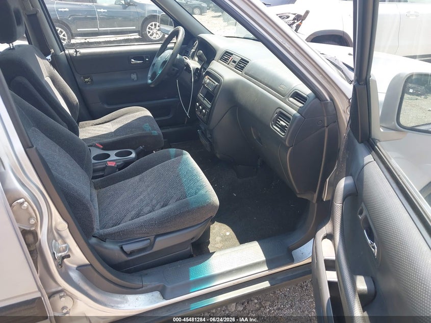 2001 Honda Cr-v VIN JHLRD18611S028991 IAAI salvage auction — NORMAL WEAR, Clear (Tennessee), sold $250 on 2026-07-23 (photo 5)