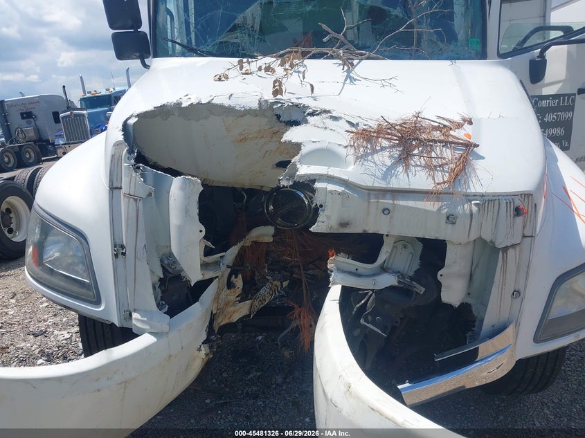 2018 Hino 258/268 VIN 5PVNJ8JV9J4S68566 IAAI salvage auction — FRONT END, Salvage (Virginia), sold $1,775 on 2026-07-22 (photo 9)