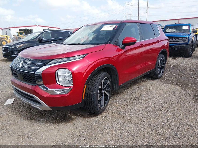 2024 Mitsubishi Outlander VIN JA4J3VA83RZ067871 IAAI salvage auction — SIDE, Salvage Title, sold $14,150 on 2026-07-22 (photo 2)