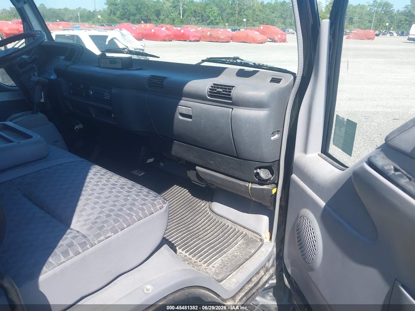 2006 Isuzu W4s042 npr hd reg VIN JALC4B16667013317 IAAI salvage auction — NORMAL WEAR, Clear (Florida), sold $2,000 on 2026-07-14 (photo 7)