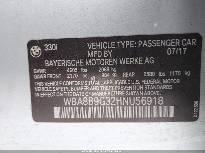 2017 BMW 3er VIN WBA8B9G32HNU56918 IAAI salvage auction — RIGHT FRONT, Salvage (New Jersey), sold $3,100 on 2026-08-17 (photo 9)