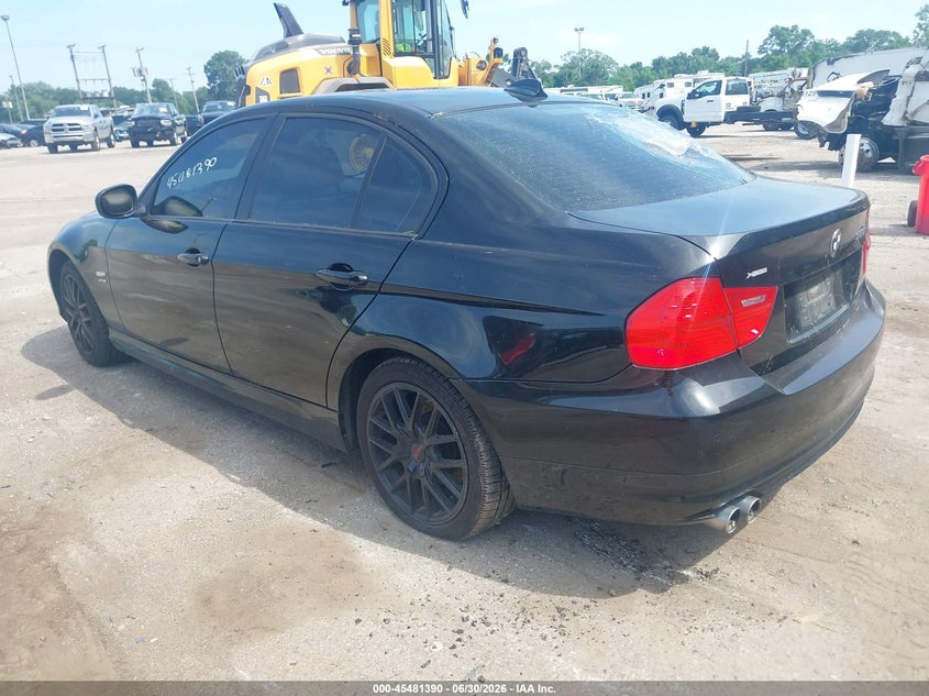 2011 BMW 3 series VIN WBAPK7C59BF087712 IAAI salvage auction — STORM DAMAGE, Clear (Indiana), sold $300 on 2026-07-28 (photo 3)