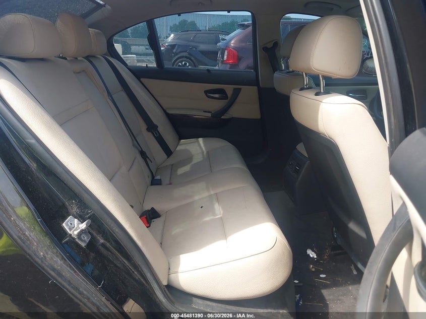 2011 BMW 3 series VIN WBAPK7C59BF087712 IAAI salvage auction — STORM DAMAGE, Clear (Indiana), sold $300 on 2026-07-28 (photo 8)