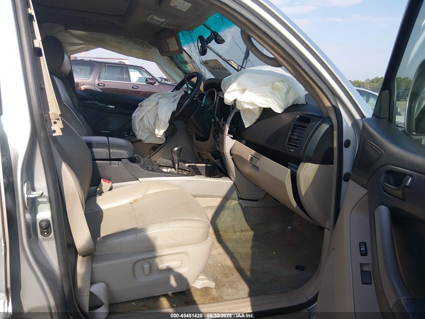 2006 Toyota 4runner VIN JTEZU17R360064141 IAAI salvage auction — SIDE, Clear (Virginia), sold $2,250 on 2026-08-02 (photo 5)
