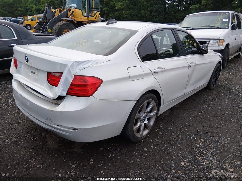 2015 BMW 3er VIN WBA3C3G5XFNS74483 IAAI salvage auction — FRONT & REAR, Salvage Title, sold $125 on 2026-07-21 (photo 4)