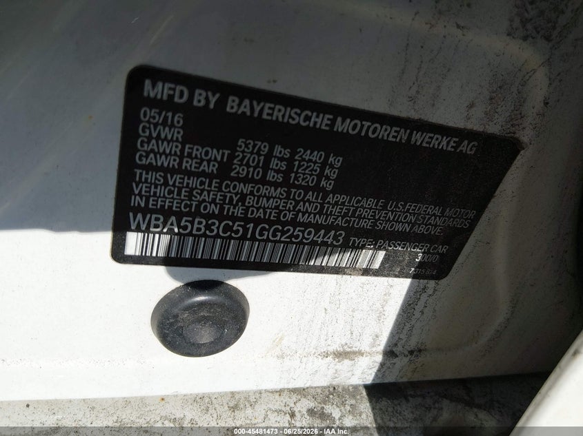 2016 BMW 5er VIN WBA5B3C51GG259443 IAAI salvage auction — RIGHT SIDE, Salvage Title, sold $25 on 2026-07-28 (photo 9)