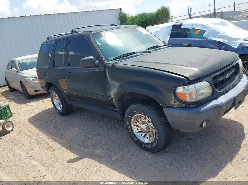2000 Ford Explorer sport trac VIN 1FMYU60XXYUA98221 IAAI salvage auction — NORMAL WEAR, Clear-Dealer Only (Arizona), sold $300 on 2026-07-09 (photo 1)