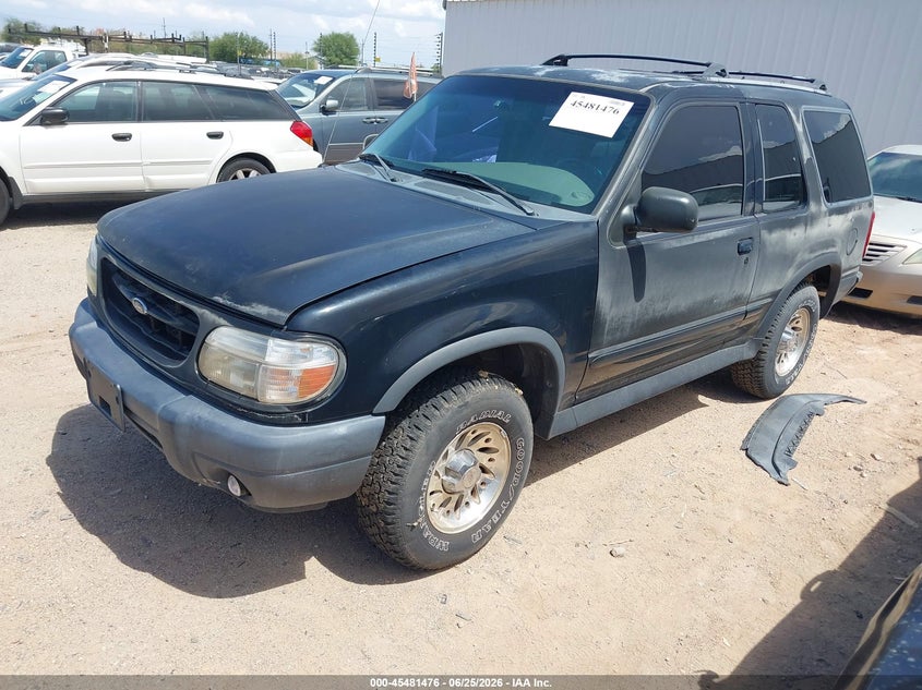 2000 Ford Explorer sport trac VIN 1FMYU60XXYUA98221 IAAI salvage auction — NORMAL WEAR, Clear-Dealer Only (Arizona), sold $300 on 2026-07-09 (photo 2)