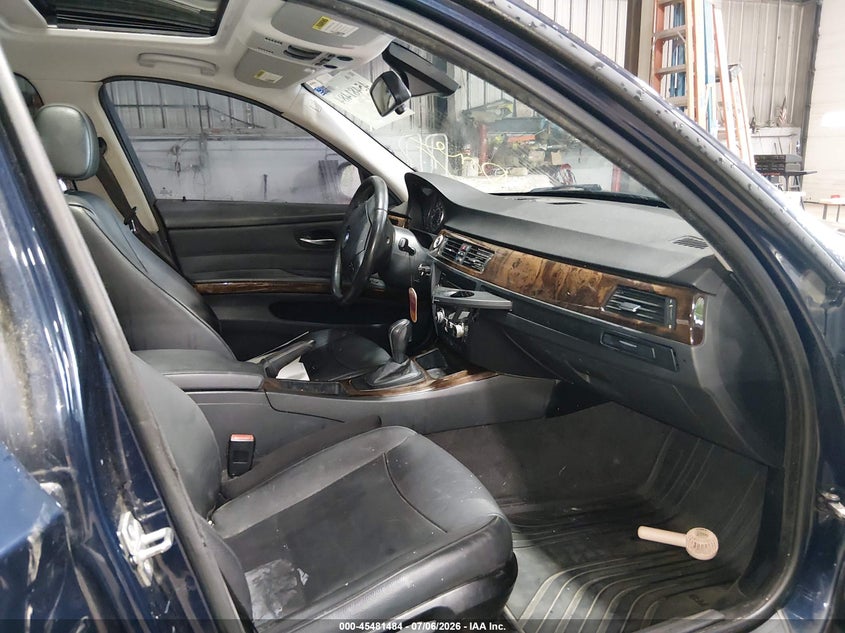 2010 BMW 3 series VIN WBAPK5C56AA648111 IAAI salvage auction — FRESH WATER, Clear (Massachusetts), sold $200 on 2026-07-14 (photo 5)