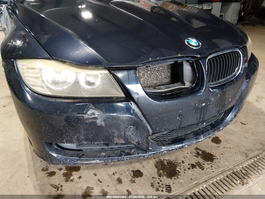 2010 BMW 3 series VIN WBAPK5C56AA648111 IAAI salvage auction — FRESH WATER, Clear (Massachusetts), sold $200 on 2026-07-14 (photo 6)