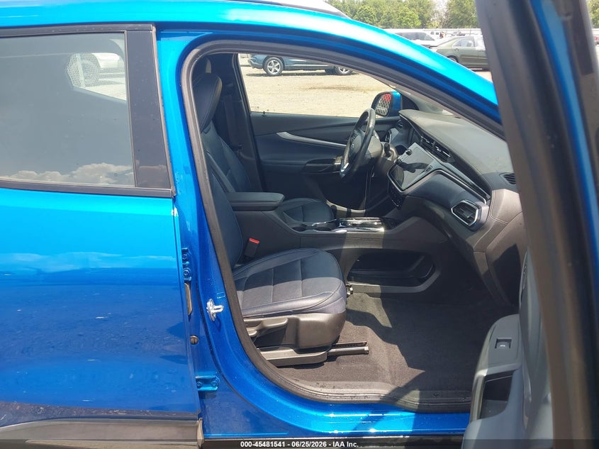 2023 Chevrolet Bolt euv VIN 1G1FZ6S07P4137349 IAAI salvage auction — RIGHT SIDE, Salvage (Arkansas), sold $7,500 on 2026-08-05 (photo 5)