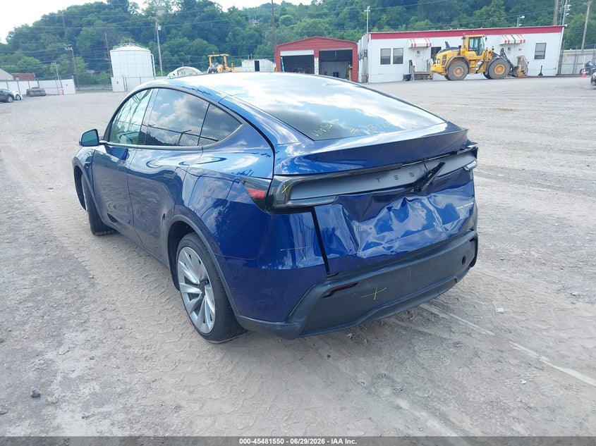 2026 Tesla Model y VIN 7SAYGDEE4TF392600 IAAI salvage auction — REAR END, Salvage Title, sold $16,800 on 2026-07-23 (photo 3)