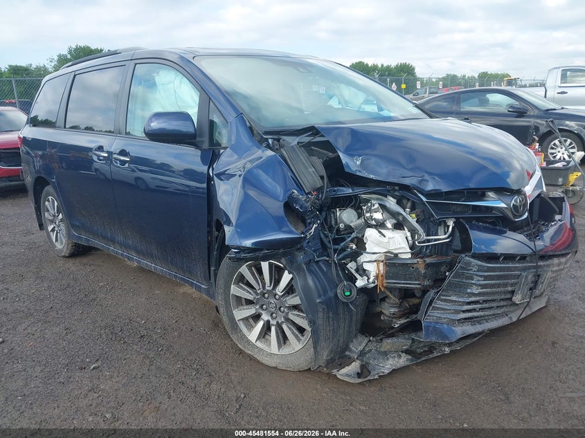 2018 Toyota Sienna VIN 5TDDZ3DC6JS208203 IAAI salvage auction — FRONT END, Mv-907A (New York), sold $5,200 on 2026-07-30 (photo 1)