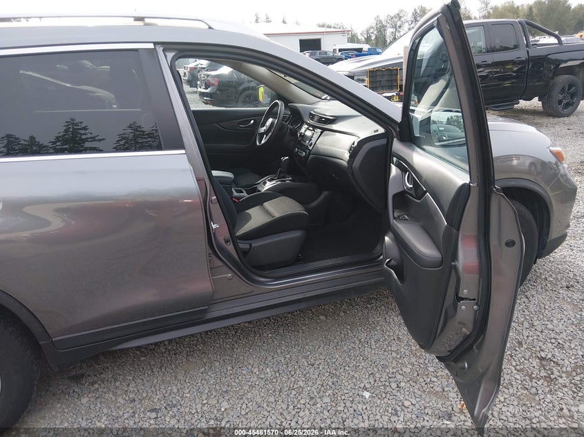 2017 Nissan Rogue VIN KNMAT2MV9HP579506 IAAI salvage auction — LEFT FRONT, Bill Of Sale (Washington), sold $3,500 on 2026-07-22 (photo 5)