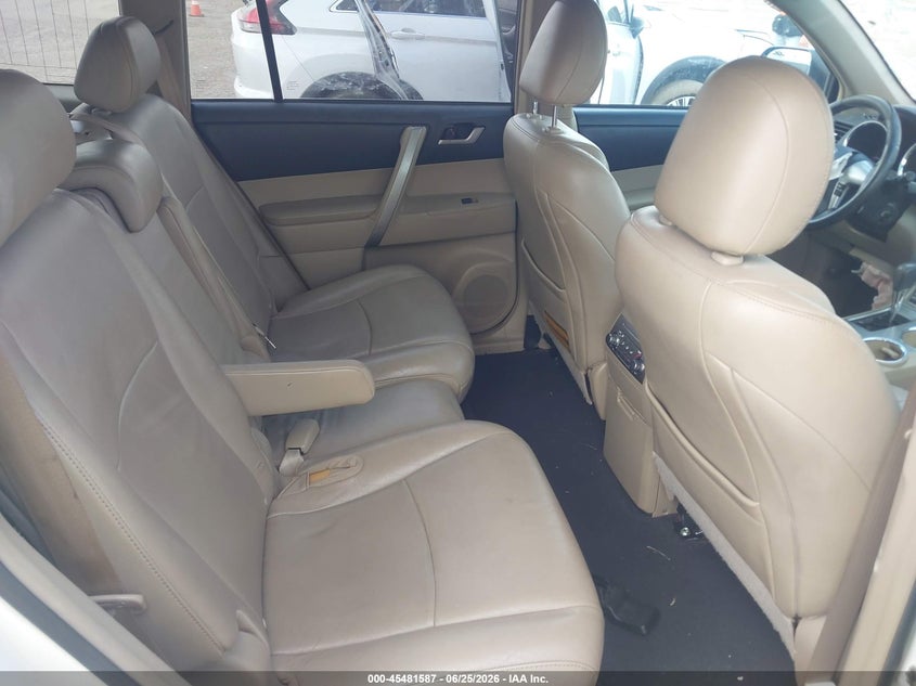 2013 Toyota Highlander VIN 5TDZK3EH8DS125980 IAAI salvage auction — FRONT END, Salvage (Texas), sold $25 on 2026-07-29 (photo 8)