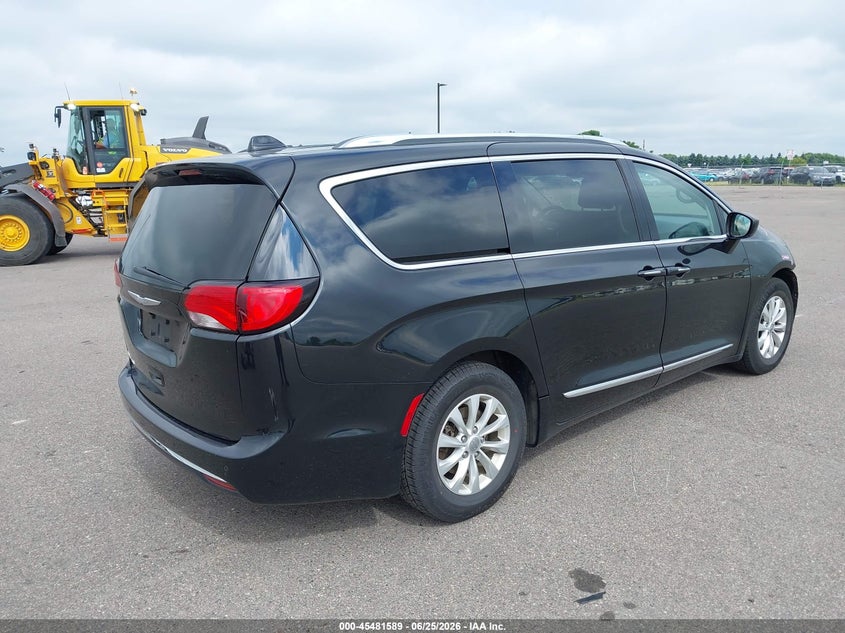 2018 Chrysler Pacifica VIN 2C4RC1BG0JR178030 IAAI salvage auction — FRONT END, Salvage (Minnesota), sold $3,250 on 2026-08-26 (photo 4)