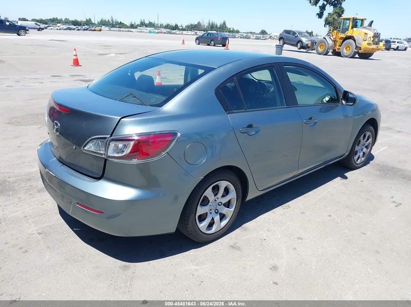 2012 Mazda 3 VIN JM1BL1UGXC1506124 IAAI salvage auction — NORMAL WEAR, Salvage Title - Dealer (California), sold $400 on 2026-07-14 (photo 4)