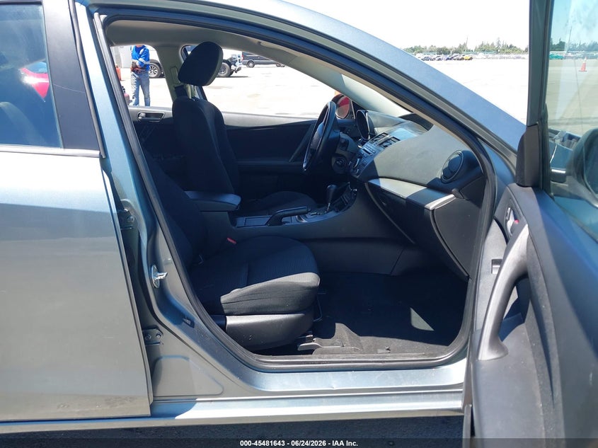 2012 Mazda 3 VIN JM1BL1UGXC1506124 IAAI salvage auction — NORMAL WEAR, Salvage Title - Dealer (California), sold $400 on 2026-07-14 (photo 5)