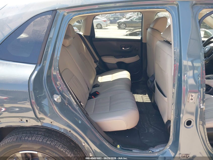 2024 Honda Hr-v VIN 3CZRZ1H77RM755929 IAAI salvage auction — RIGHT SIDE, Salvage Title, sold $7,900 on 2026-07-29 (photo 8)