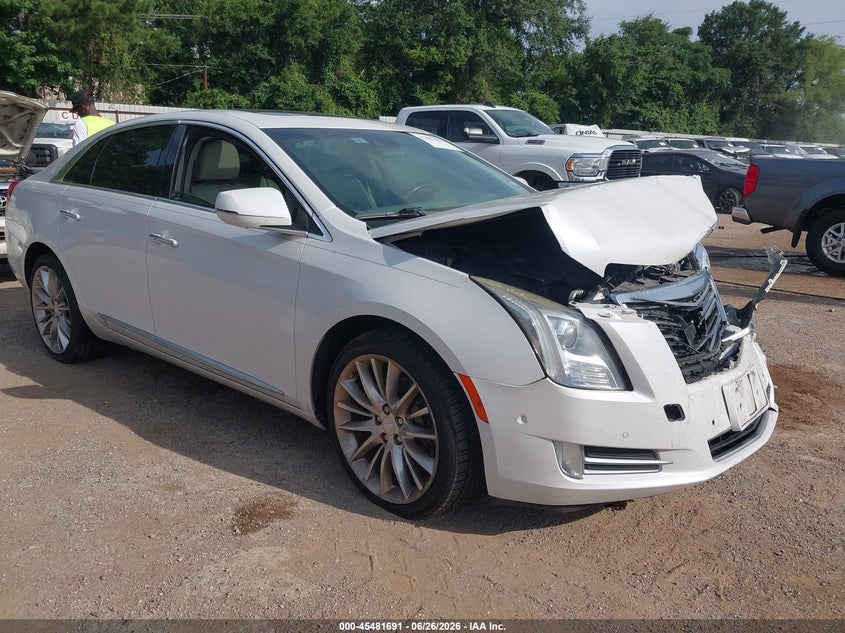 2016 Cadillac Xts VIN 2G61S5S31G9122744 IAAI salvage auction — FRONT END, Salvage Title, sold $1,200 on 2026-08-29 (photo 1)