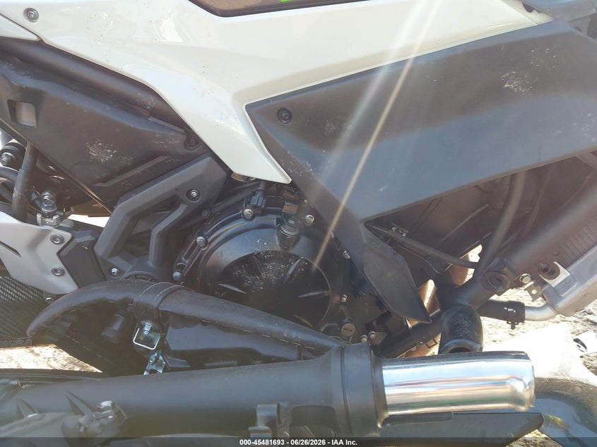 2022 Kawasaki Ninja VIN ML5EXEN1XNDA74409 IAAI salvage auction — ALL OVER, Salvage Title, sold $50 on 2026-07-21 (photo 8)
