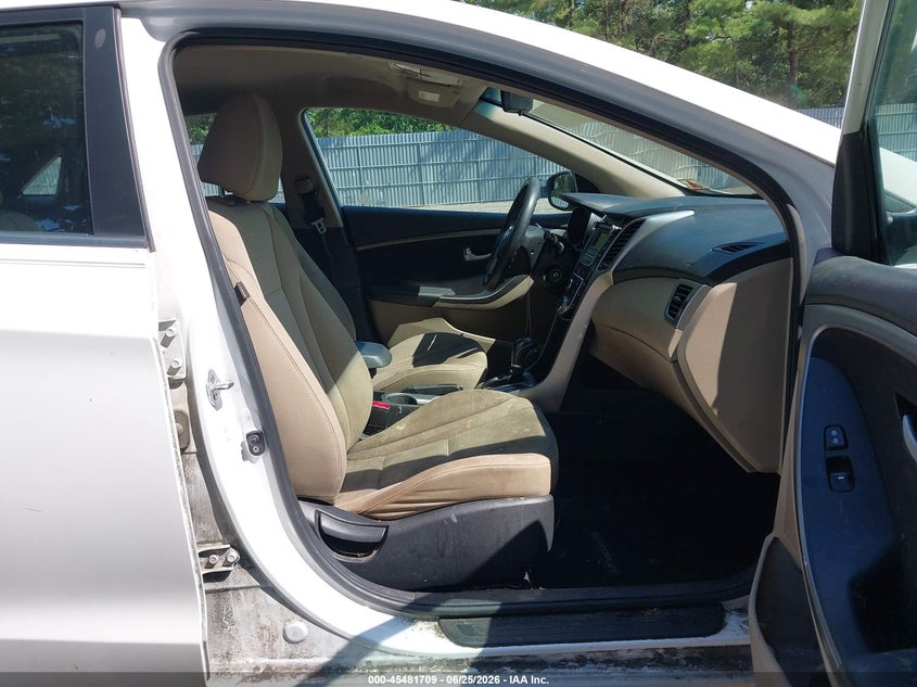 2016 Hyundai Elantra VIN KMHD35LH4GU312828 IAAI salvage auction — NORMAL WEAR, Clear (New Jersey), sold $1,600 on 2026-07-29 (photo 5)