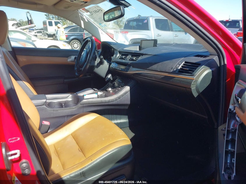 2014 Lexus VIN JTHKD5BH9E2188685 IAAI salvage auction — LEFT FRONT, Salvage (California), sold $3,700 on 2026-07-29 (photo 5)