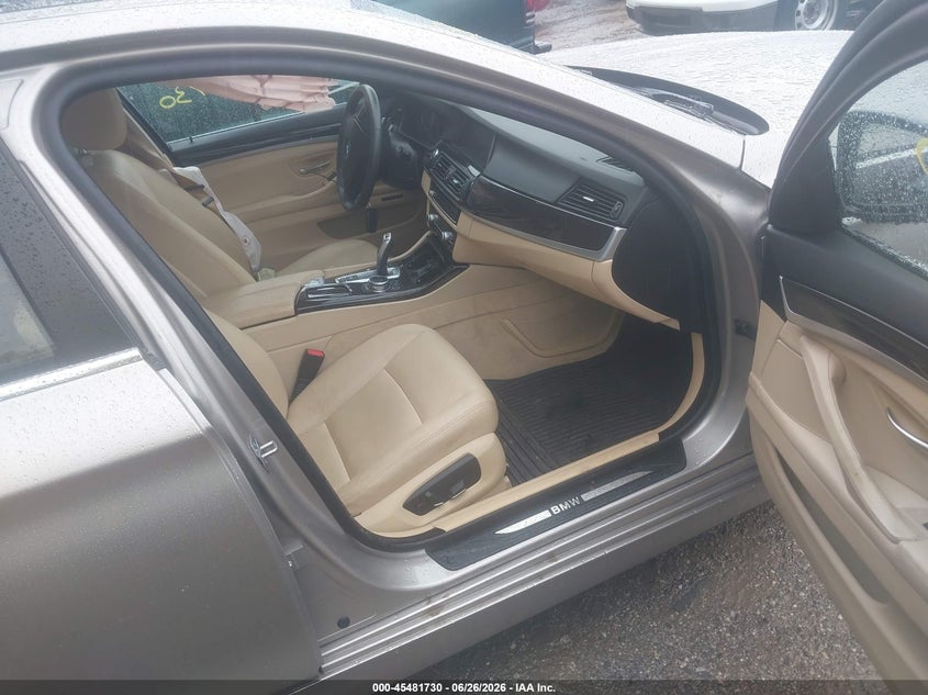 2014 BMW 5er VIN WBA5A7C5XED617132 IAAI salvage auction — LEFT SIDE, Salvage Title, sold $2,625 on 2026-08-05 (photo 5)