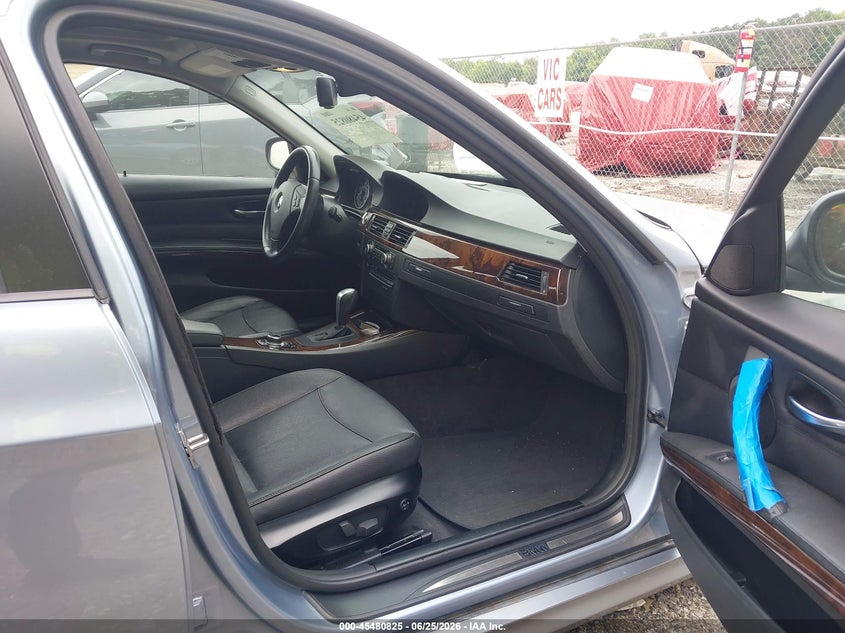 2011 BMW 3 series VIN WBAPH7G58BNN07944 IAAI salvage auction — FRONT END, Salvage (Georgia), sold $1,400 on 2026-07-17 (photo 5)