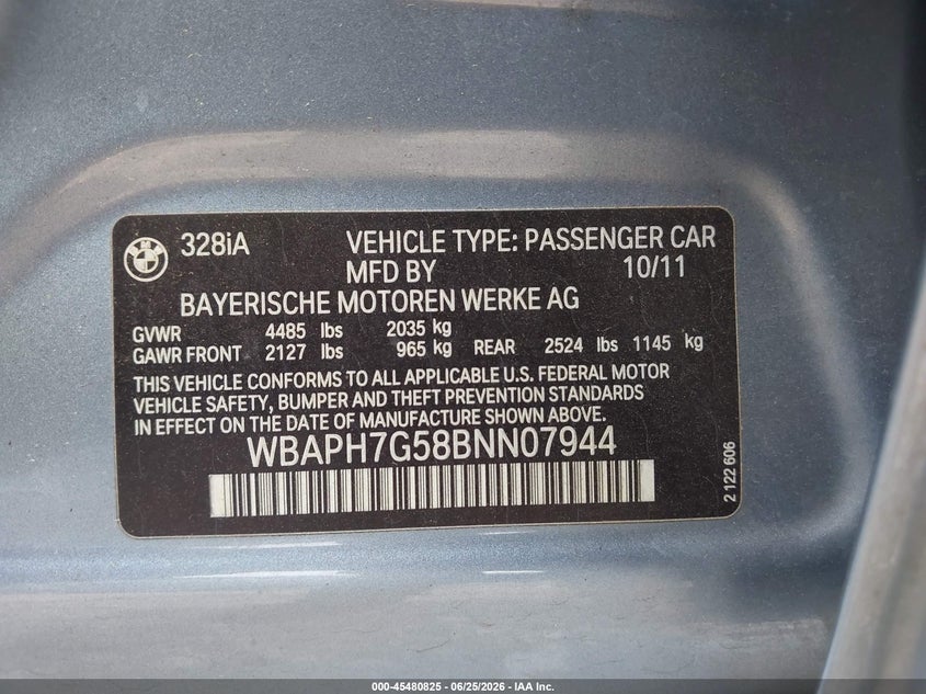 2011 BMW 3 series VIN WBAPH7G58BNN07944 IAAI salvage auction — FRONT END, Salvage (Georgia), sold $1,400 on 2026-07-17 (photo 9)