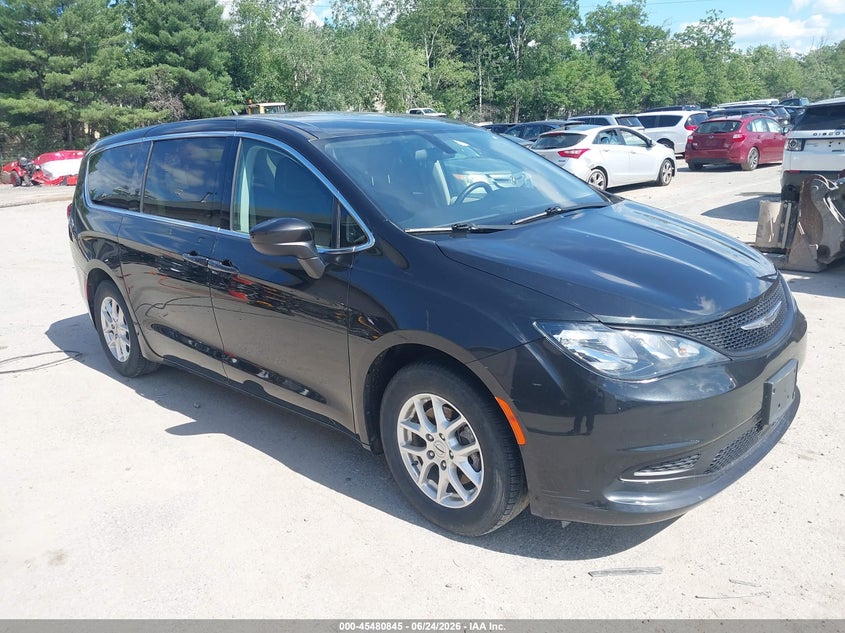 2022 Chrysler Voyager VIN 2C4RC1CG6NR127782 — IAAI salvage auction photo