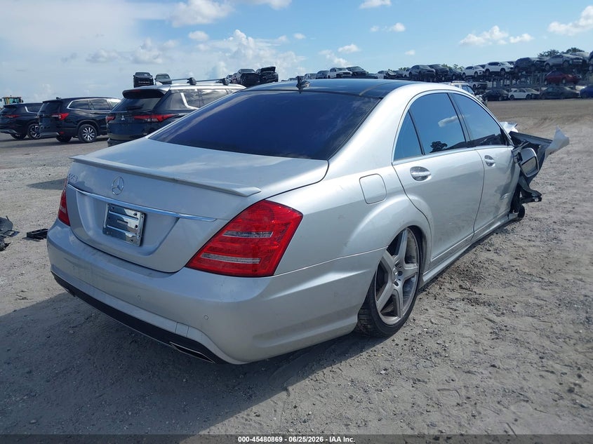 2013 Mercedes-benz S-klasse VIN WDDNG7DB7DA533782 IAAI salvage auction — FRONT END, Rebuildable (Florida), sold $25 on 2026-07-21 (photo 4)