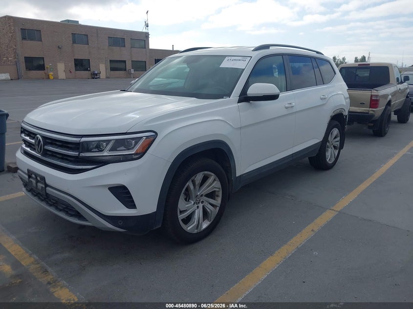 2021 Volkswagen Atlas VIN 1V2HR2CA1MC559777 IAAI salvage auction — REAR END, Salvage (California), sold $7,000 on 2026-07-29 (photo 2)