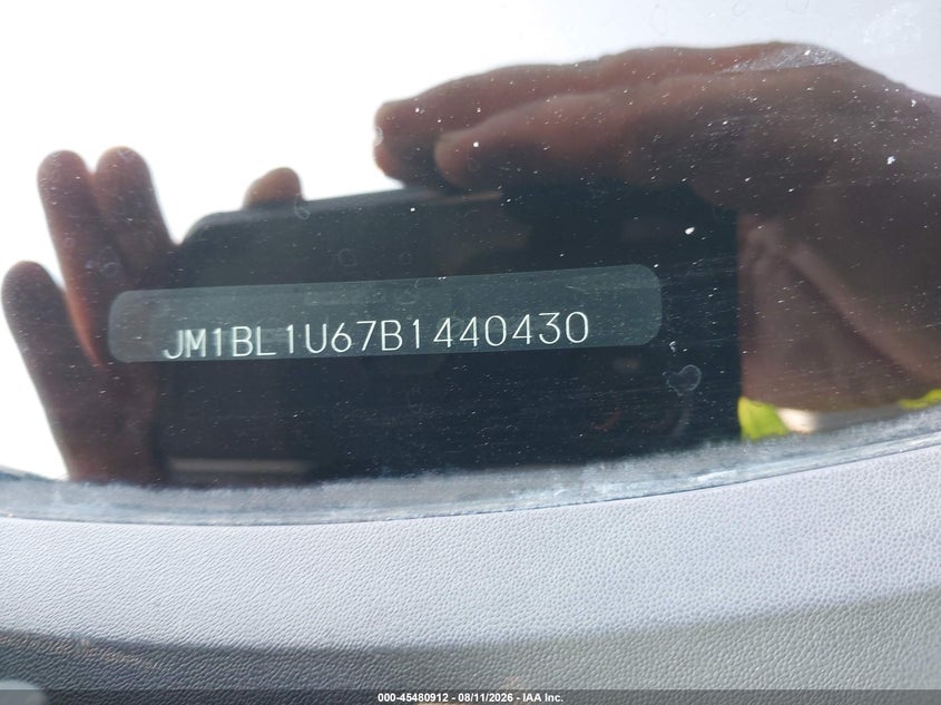 2011 Mazda 3 VIN JM1BL1U67B1440430 IAAI salvage auction — FRONT END, Salvage (North Carolina), sold $550 on 2026-08-23 (photo 9)