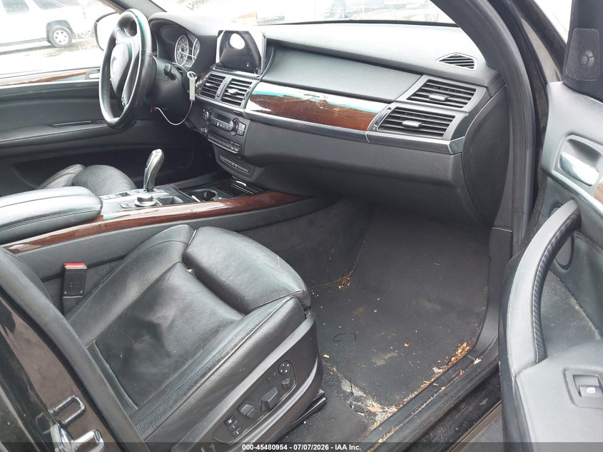 2009 BMW X5 VIN 5UXFE83529L310291 IAAI salvage auction — FRONT & REAR, Salvage (South Carolina), sold $1,050 on 2026-08-01 (photo 5)